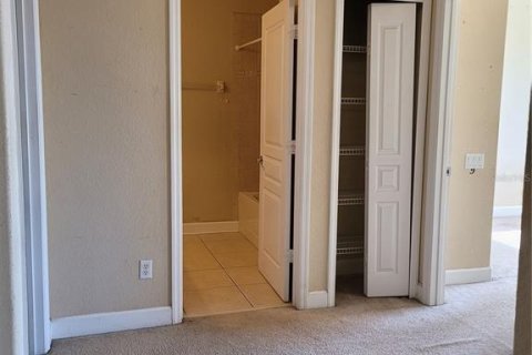Townhouse in Orlando, Florida 3 bedrooms, 186.73 sq.m. № 1613332 - photo 14