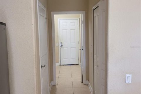 Townhouse in Orlando, Florida 3 bedrooms, 186.73 sq.m. № 1613332 - photo 2
