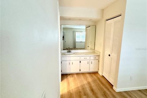 Casa en venta en Palm Harbor, Florida, 1 dormitorio, 75.62 m2 № 2235681 - foto 1