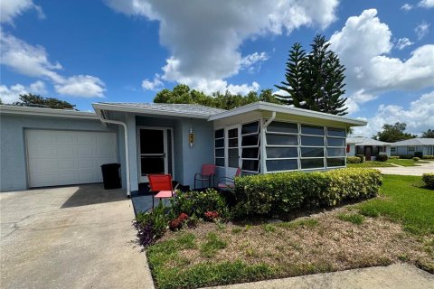 House in Palm Harbor, Florida 1 bedroom, 75.62 sq.m. № 2235681