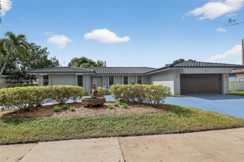 Villa ou maison à Hollywood, Floride 4 chambres, 217.02 m2 № 1946129