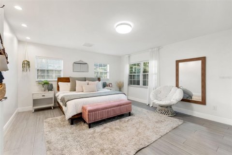 Villa ou maison à vendre à Tampa, Floride: 4 chambres, 243.31 m2 № 1911045 - photo 21