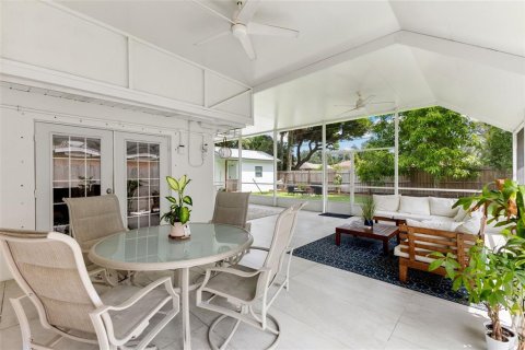 Villa ou maison à vendre à Tampa, Floride: 4 chambres, 243.31 m2 № 1911045 - photo 27