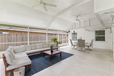 Villa ou maison à vendre à Tampa, Floride: 4 chambres, 243.31 m2 № 1911045 - photo 28