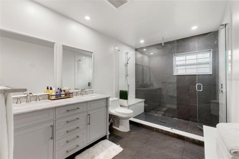 Villa ou maison à vendre à Tampa, Floride: 4 chambres, 243.31 m2 № 1911045 - photo 24