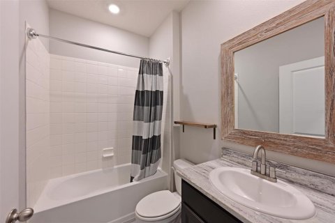 Casa en venta en Sarasota, Florida, 3 dormitorios, 189.99 m2 № 2232012 - foto 23