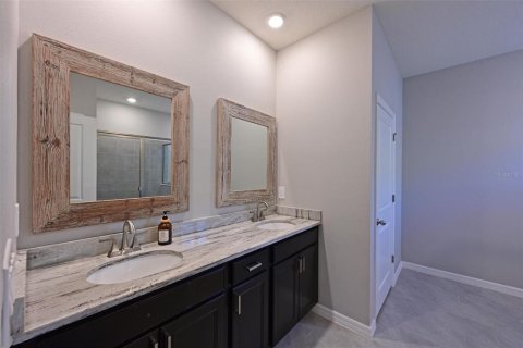 Casa en venta en Sarasota, Florida, 3 dormitorios, 189.99 m2 № 2232012 - foto 17