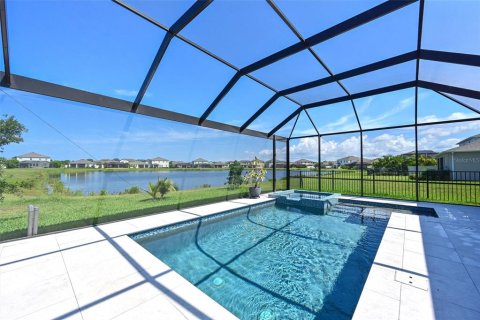Casa en venta en Sarasota, Florida, 3 dormitorios, 189.99 m2 № 2232012 - foto 4