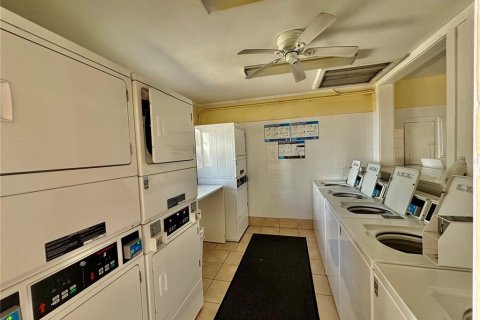 Condo in Bradenton, Florida, 2 bedrooms  № 1583154 - photo 30