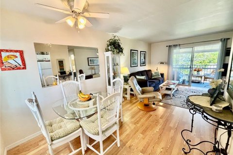 Condo in Bradenton, Florida, 2 bedrooms  № 1583154 - photo 6