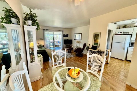 Condo in Bradenton, Florida, 2 bedrooms  № 1583154 - photo 5