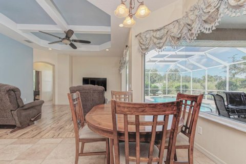House in Palmetto, Florida 3 bedrooms, 221.66 sq.m. № 1403447 - photo 15