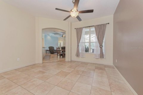 House in Palmetto, Florida 3 bedrooms, 221.66 sq.m. № 1403447 - photo 13