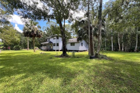 House in Bunnell, Florida 4 bedrooms, 209.4 sq.m. № 1912752 - photo 4