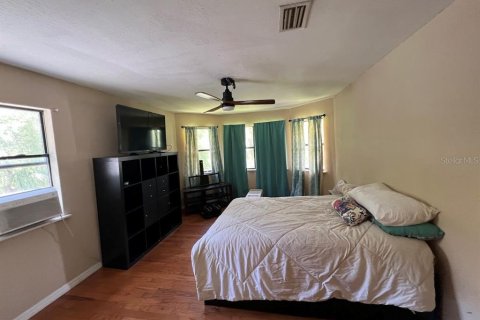 House in Bunnell, Florida 4 bedrooms, 209.4 sq.m. № 1912752 - photo 27