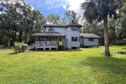 House in Bunnell, Florida 4 bedrooms, 209.4 sq.m. № 1912752 - photo 1