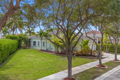 Villa ou maison à vendre à Weston, Floride: 3 chambres, 144.56 m2 № 1958689 - photo 4
