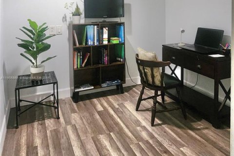 Villa ou maison à vendre à Weston, Floride: 3 chambres, 144.56 m2 № 1958689 - photo 19