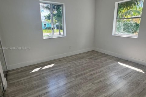 Villa ou maison à louer à Pompano Beach, Floride: 3 chambres, 115.66 m2 № 1930997 - photo 7