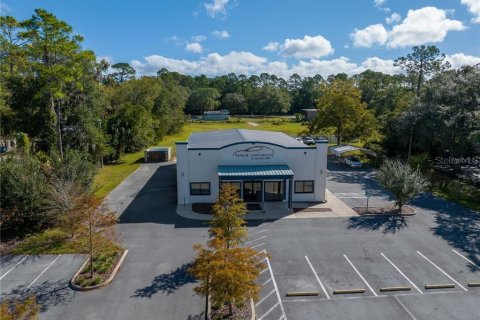 Propiedad comercial en alquiler en Gainesville, Florida, 157.93 m2 № 907144 - foto 1