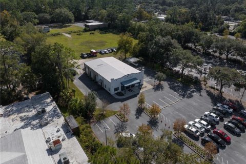Propiedad comercial en alquiler en Gainesville, Florida, 157.93 m2 № 907144 - foto 8