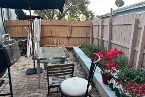 Villa ou maison à louer à Deerfield Beach, Floride: 3 chambres, 130.71 m2 № 2010935 - photo 17