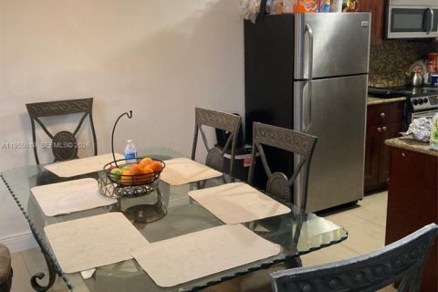 Villa ou maison à louer à Deerfield Beach, Floride: 3 chambres, 130.71 m2 № 2010935 - photo 5