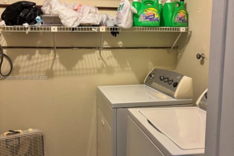 Villa ou maison à louer à Deerfield Beach, Floride: 3 chambres, 130.71 m2 № 2010935 - photo 15