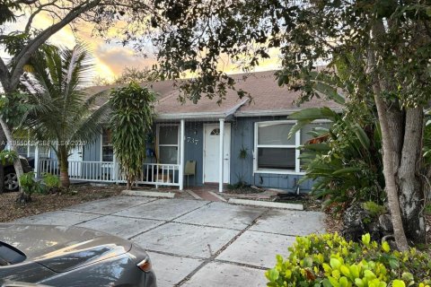 Villa ou maison à Deerfield Beach, Floride 3 chambres, 130.71 m2 № 2010935