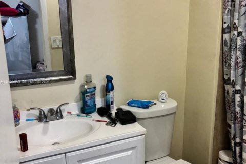 Villa ou maison à louer à Deerfield Beach, Floride: 3 chambres, 130.71 m2 № 2010935 - photo 10