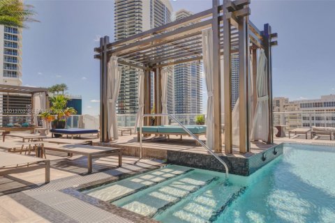 Condo in Hollywood, Florida, 1 bedroom  № 2300578 - photo 27