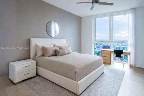 Condo in Miami, Florida, 4 bedrooms  № 2339958 - photo 24
