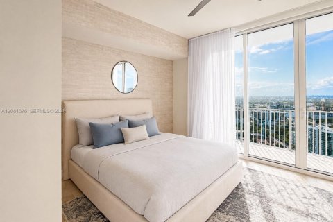 Condo in Miami, Florida, 4 bedrooms  № 2339958 - photo 27