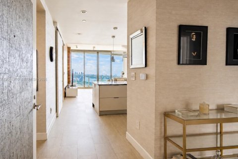 Condo in Miami, Florida, 4 bedrooms  № 2339958 - photo 21