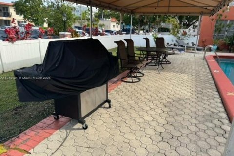 Снять в аренду кондоминиум в Норт-Майами-Бич, Флорида 1 спальня, № 1958026 - фото 8