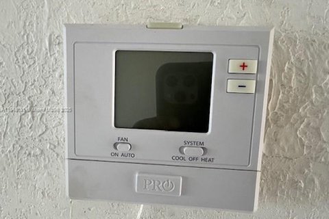 Снять в аренду кондоминиум в Норт-Майами-Бич, Флорида 1 спальня, № 1958026 - фото 29