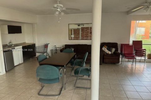 Снять в аренду кондоминиум в Норт-Майами-Бич, Флорида 1 спальня, № 1958026 - фото 10