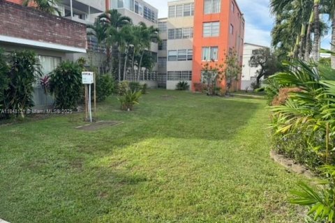 Снять в аренду кондоминиум в Норт-Майами-Бич, Флорида 1 спальня, № 1958026 - фото 6