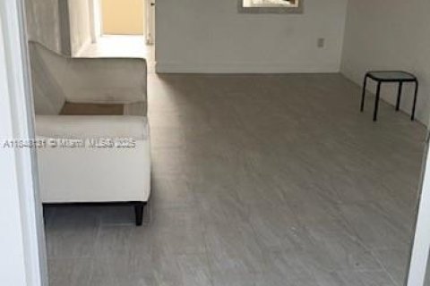 Снять в аренду кондоминиум в Норт-Майами-Бич, Флорида 1 спальня, № 1958026 - фото 26