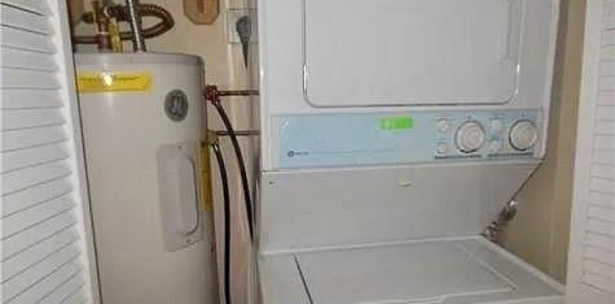 Condo à Pompano Beach, Floride, 3 chambres № 884362