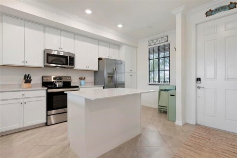 Condo in Bradenton, Florida, 2 bedrooms in LAKEWOOD NATIONAL  № 2202747 - photo 5
