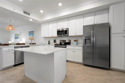 Condo in Bradenton, Florida, 2 bedrooms in LAKEWOOD NATIONAL  № 2202747 - photo 4