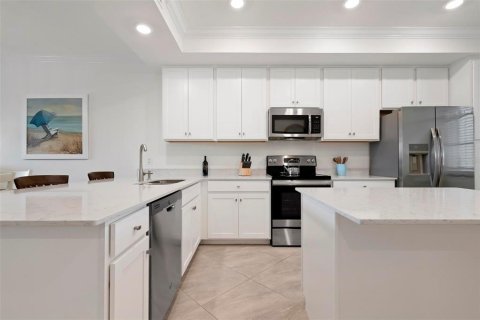 Condo in Bradenton, Florida, 2 bedrooms in LAKEWOOD NATIONAL  № 2202747 - photo 7