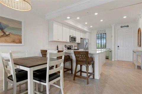 Condo in Bradenton, Florida, 2 bedrooms in LAKEWOOD NATIONAL  № 2202747 - photo 10