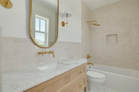 House in Saint Petersburg, Florida 5 bedrooms, 339.37 sq.m. № 1569864 - photo 29