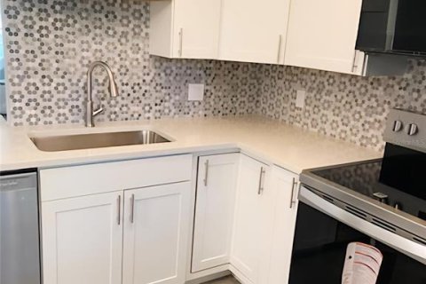 Condo in Dunedin, Florida, 2 bedrooms  № 1782649 - photo 3