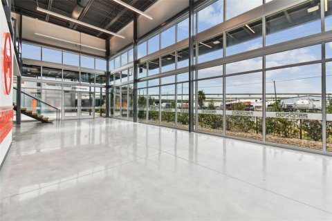 Commercial property in Tampa, Florida 111.48 sq.m. № 1815348 - photo 15