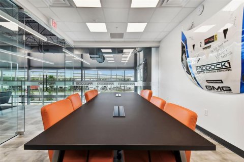 Commercial property in Tampa, Florida 111.48 sq.m. № 1815348 - photo 22