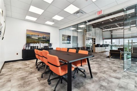 Commercial property in Tampa, Florida 111.48 sq.m. № 1815348 - photo 21