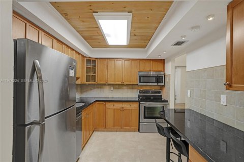 Townhouse in Aventura, Florida 3 bedrooms, 123.56 sq.m. № 2038397 - photo 3